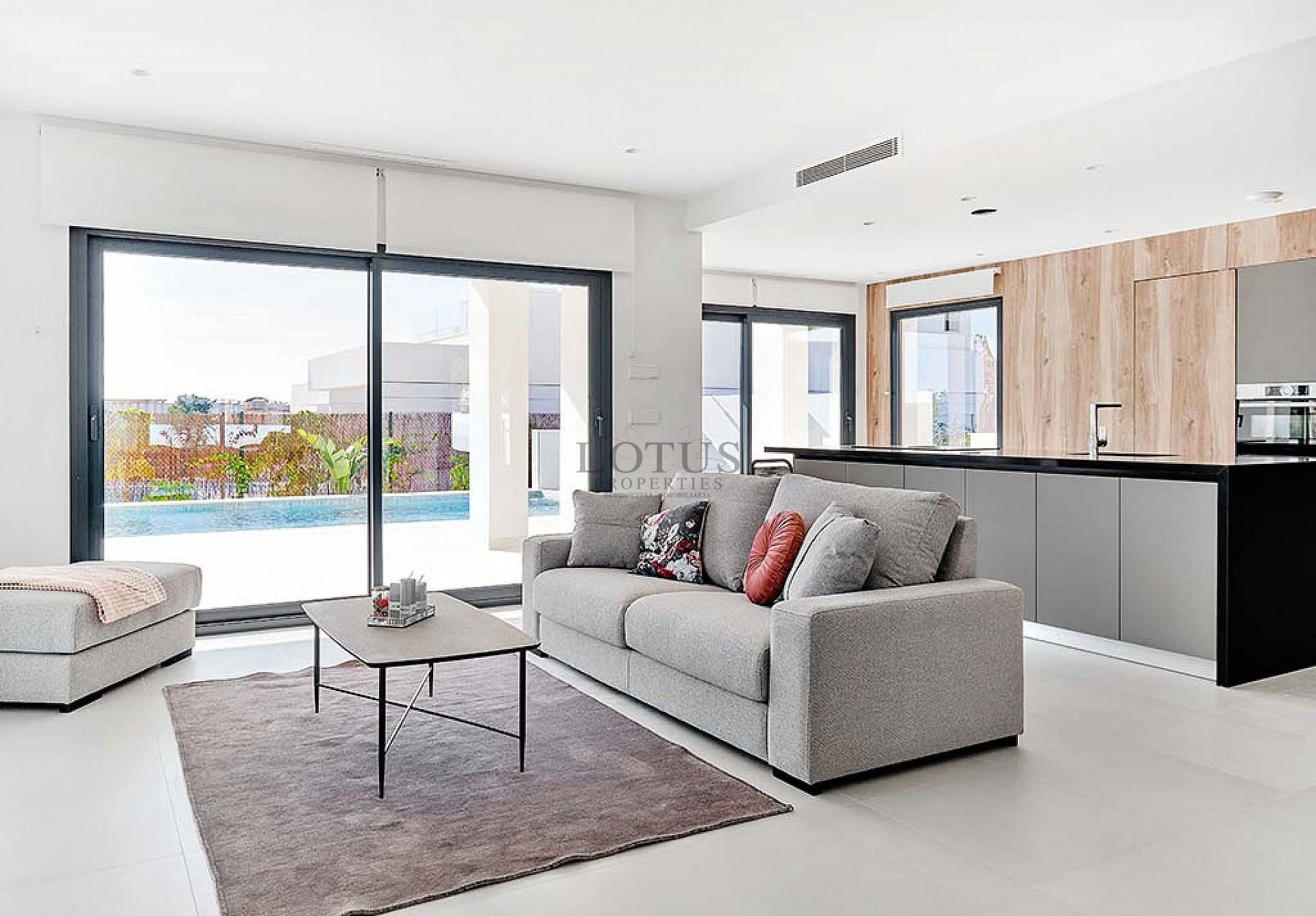 Una villa de lujo recién construida más allá de lo común. - Lotus Properties