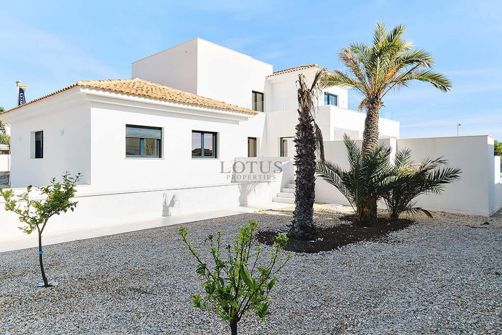 Una villa de lujo recién construida más allá de lo común. - Lotus Properties