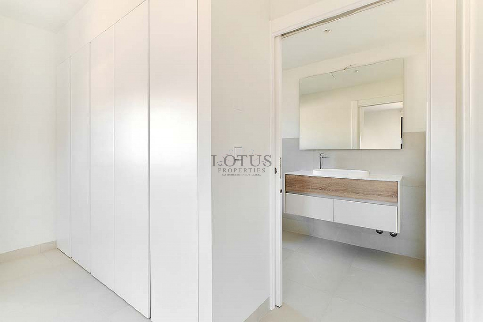 Una villa de lujo recién construida más allá de lo común. - Lotus Properties