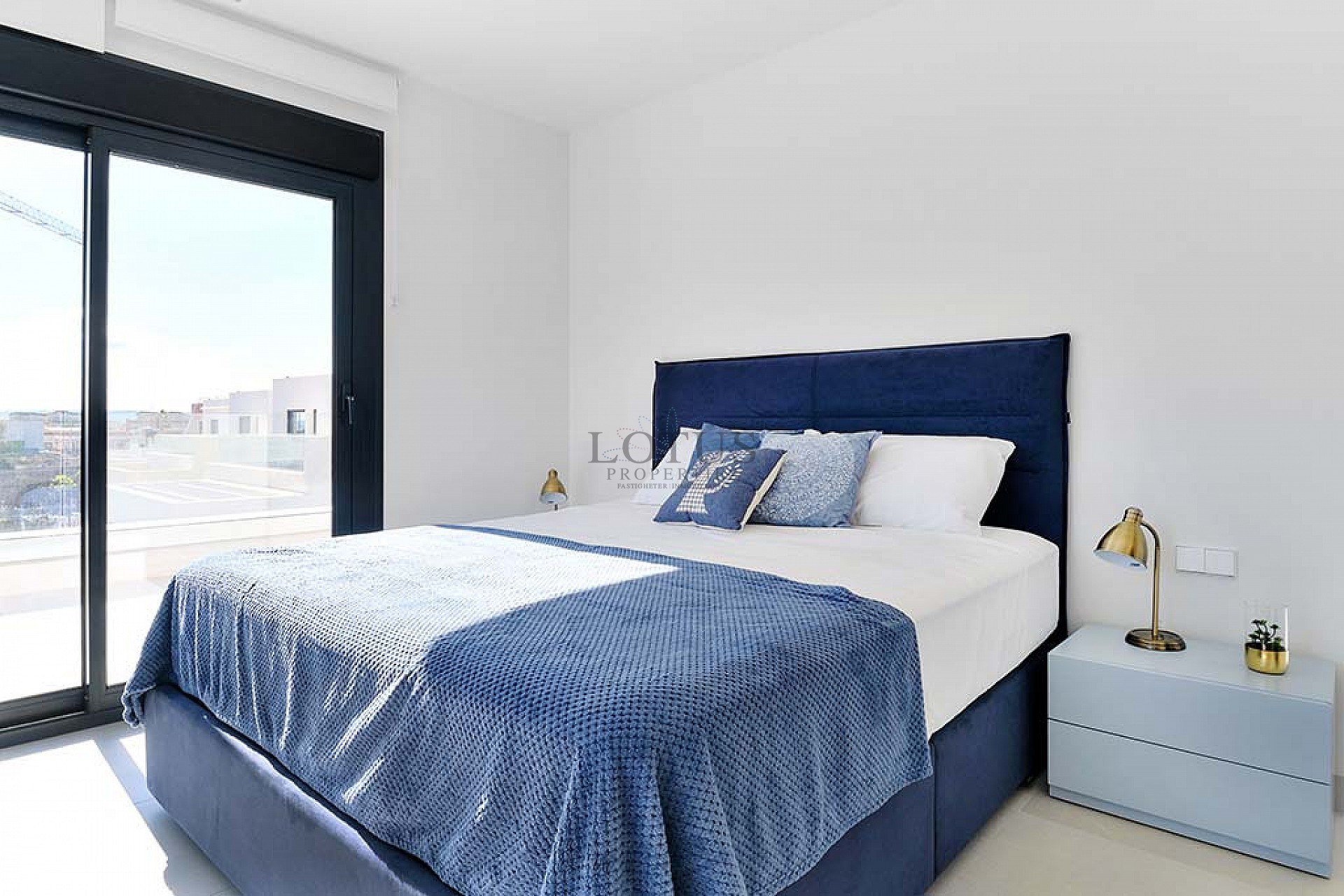 Una villa de lujo recién construida más allá de lo común. - Lotus Properties