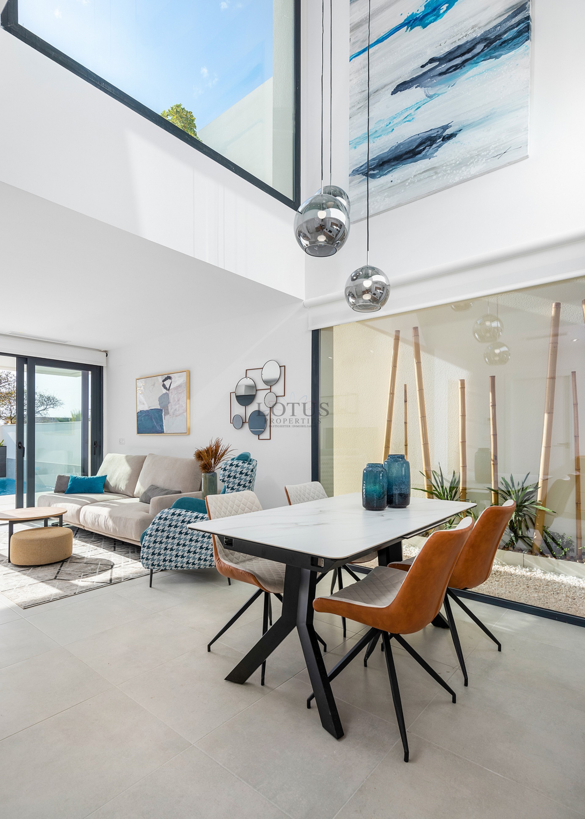 Piscina médica Nya Villor en Benijofar - Lotus Properties