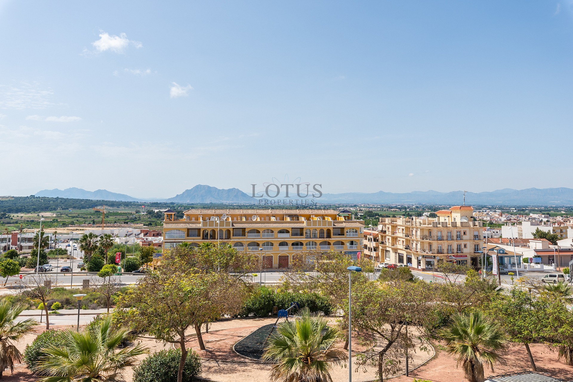 Piscina médica Nya Villor en Benijofar - Lotus Properties