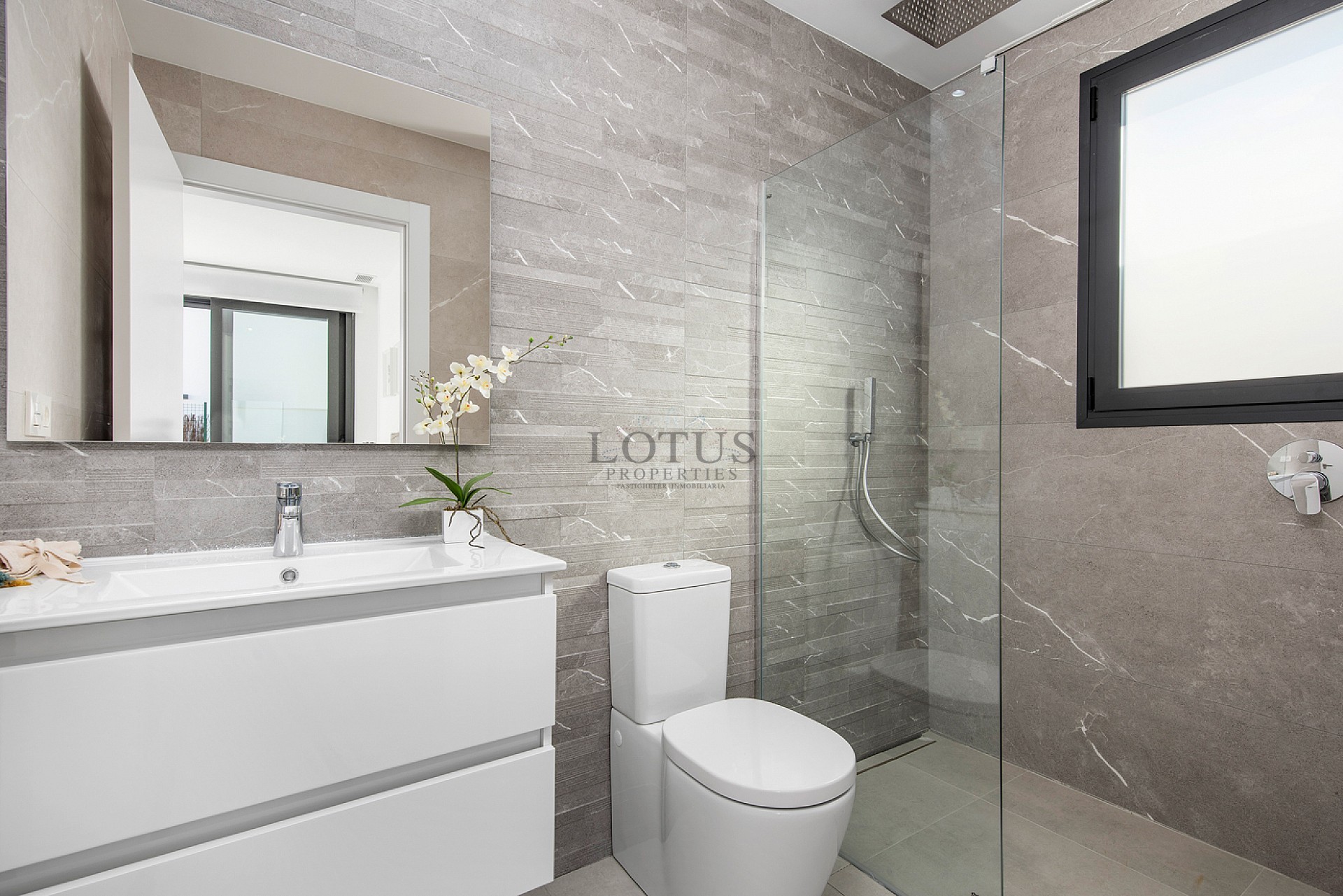 Nyproducerade fristående villor i La Herrada - Lotus Properties