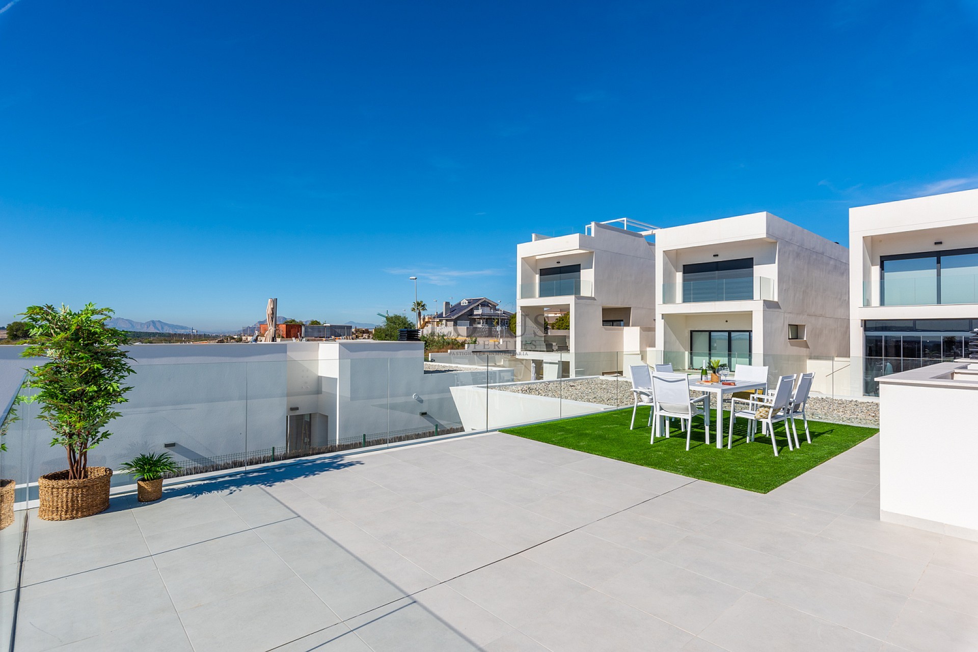 Nyproducerade fristående villor i La Herrada - Lotus Properties