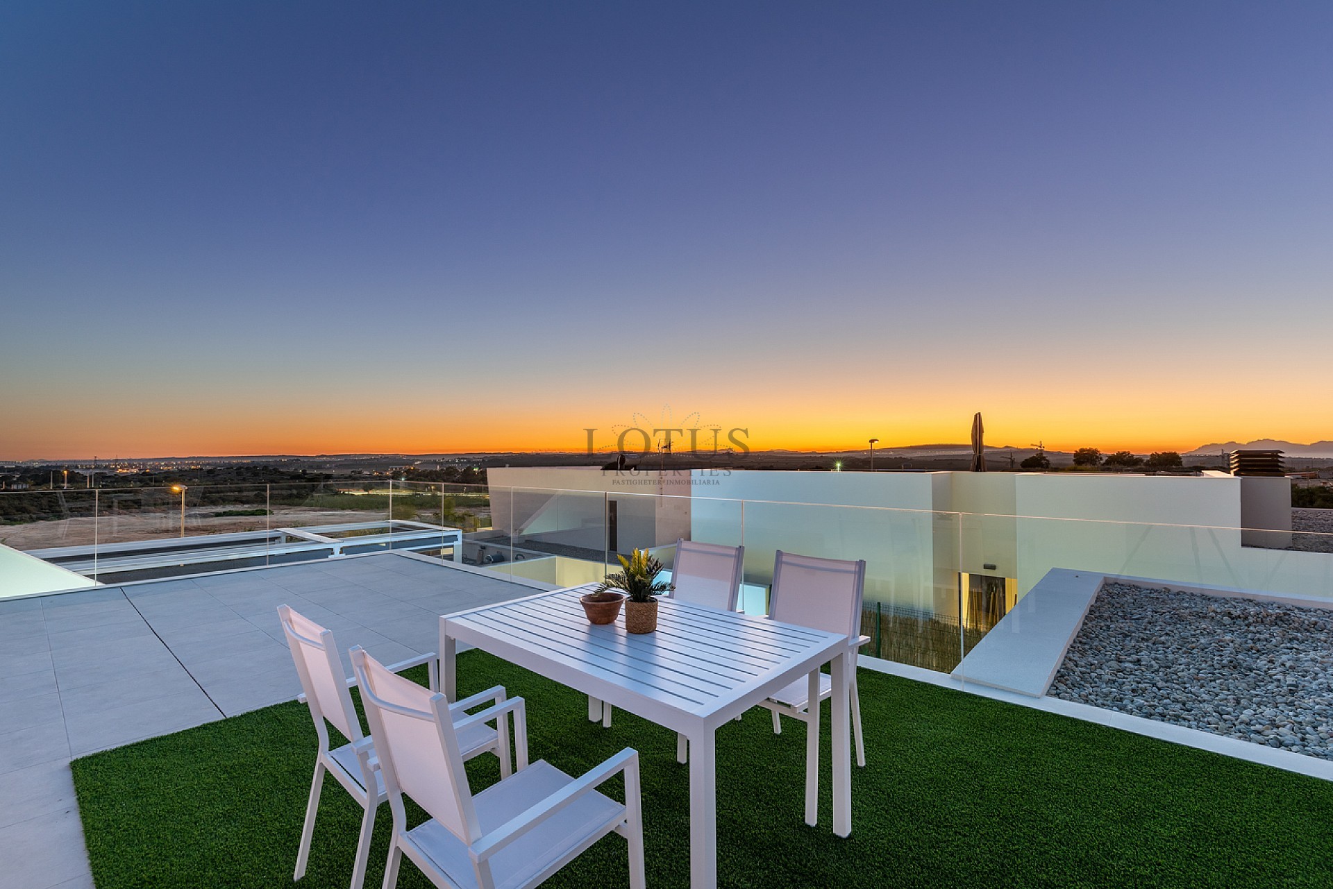 Nyproducerade fristående villor i La Herrada - Lotus Properties