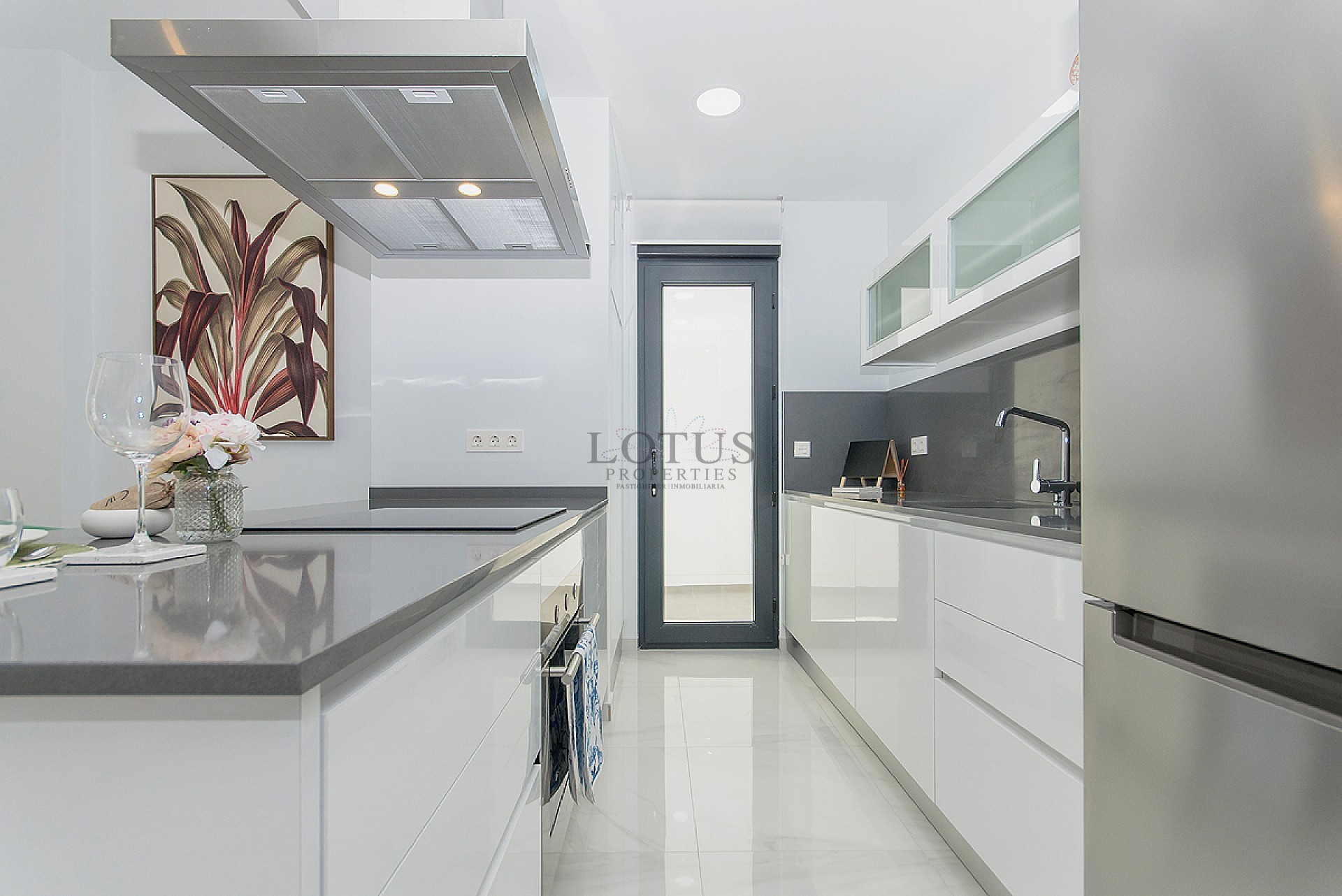 Lyxiga helt nya villor - Lotus Properties