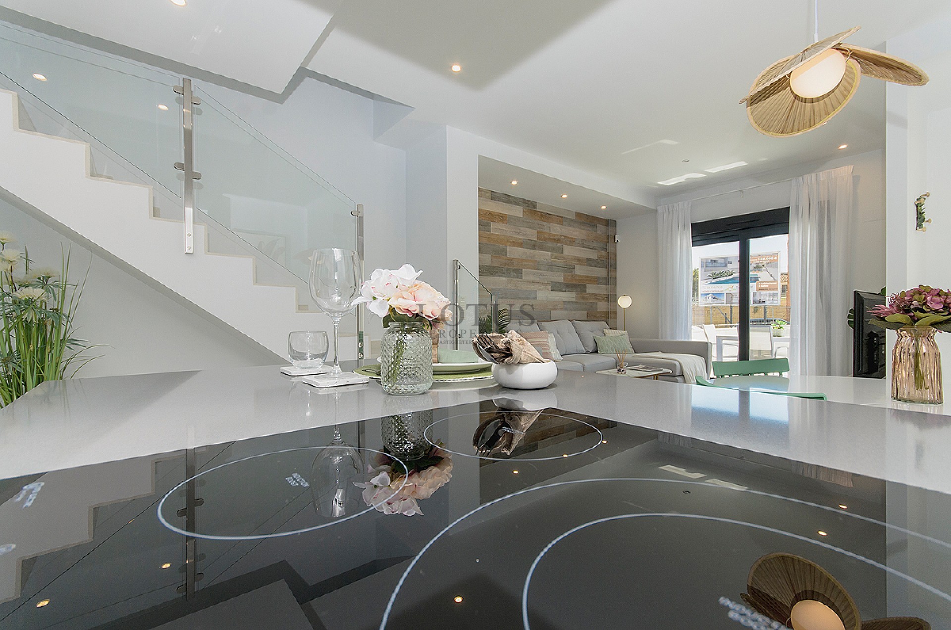 Lyxiga helt nya villor - Lotus Properties