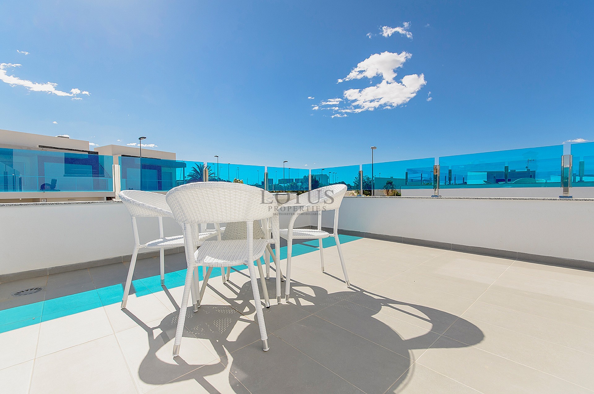 Lyxiga helt nya villor - Lotus Properties