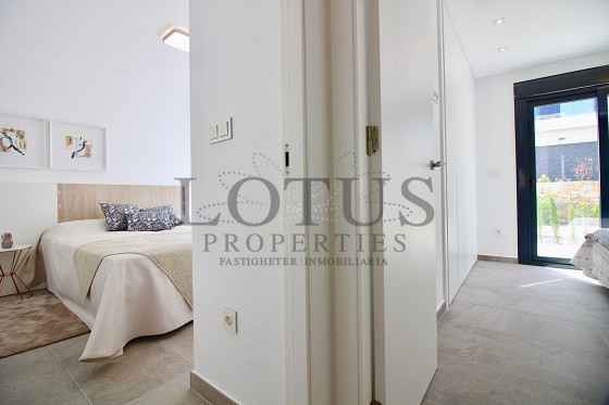 Top and ground floor with 3 bedrooms - Torrevieja - Lotus Properties