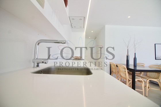 Nya rymliga markplan i vackra Los Balcones - Lotus Properties