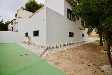 Renoverat parhus med garage - Punta Prima - Lotus Properties