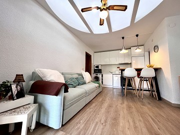 Bonita casa con amplio solarium en La Florida.  - Lotus Properties