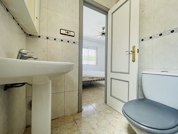 Apartamento en planta baja de 3 dormitorios/2 baños con baño - Lotus Properties