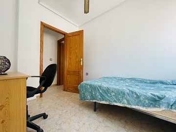Apartamento en planta baja de 3 dormitorios/2 baños con baño - Lotus Properties