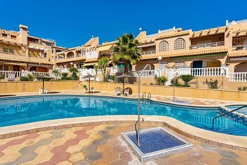 Topp floor with roof terrace, sea view and pool only 75 m to the sea! - Lotus Properties