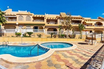 Topp floor with roof terrace, sea view and pool only 75 m to the sea! - Lotus Properties
