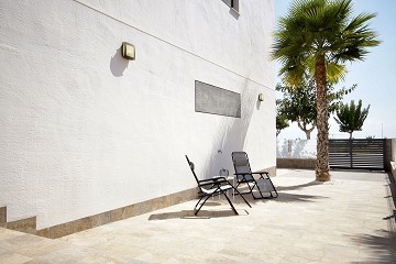 Ett fantastiskt fint och unikt radhus i Pilar de la Horadada - Lotus Properties