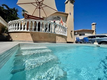 Encantadora casa adosada con piscina privada de agua salada en el acogedor Los Balcones - Lotus Properties
