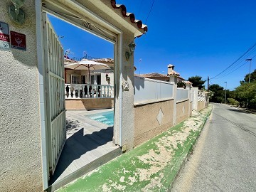 Charmigt parhus med 3 sovrum och privat saltvattenspool i mysiga Los Balcones - Lotus Properties