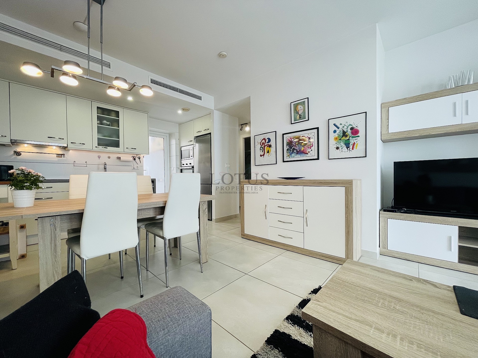 Södervänd markplan  i nyskick i Res. Vistabella - Aguas Nuevas - Lotus Properties