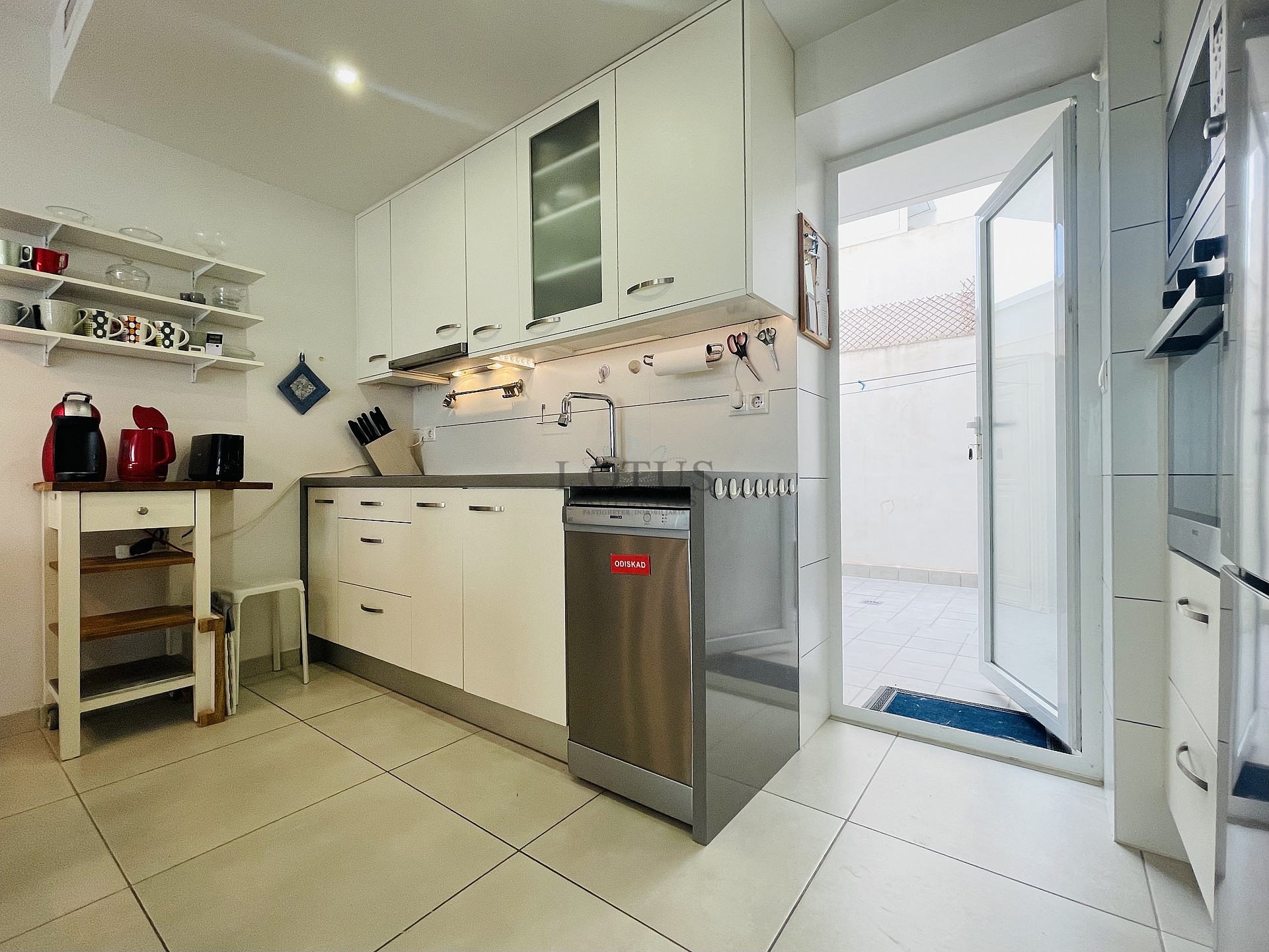 Södervänd markplan  i nyskick i Res. Vistabella - Aguas Nuevas - Lotus Properties