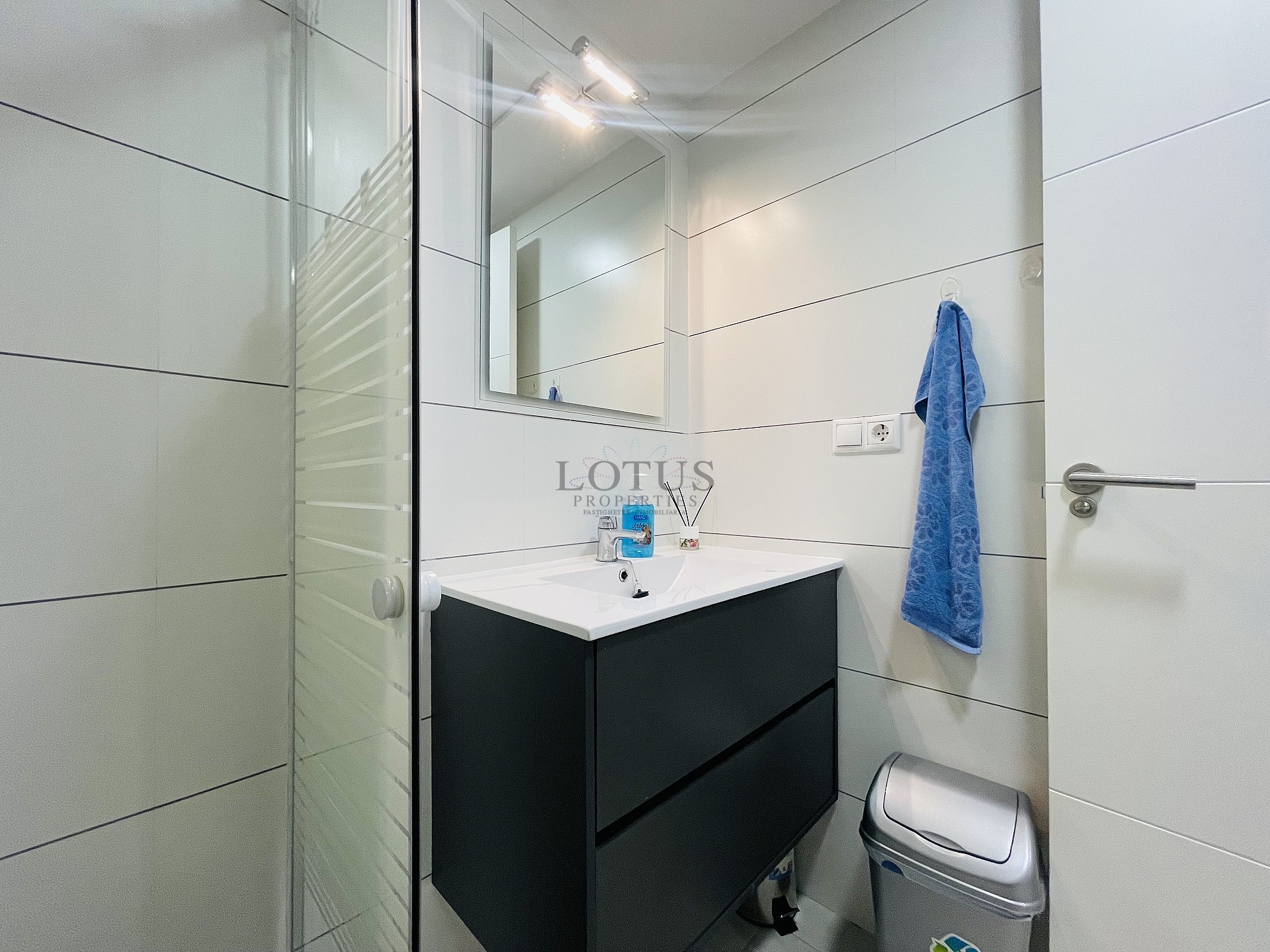 Södervänd markplan  i nyskick i Res. Vistabella - Aguas Nuevas - Lotus Properties