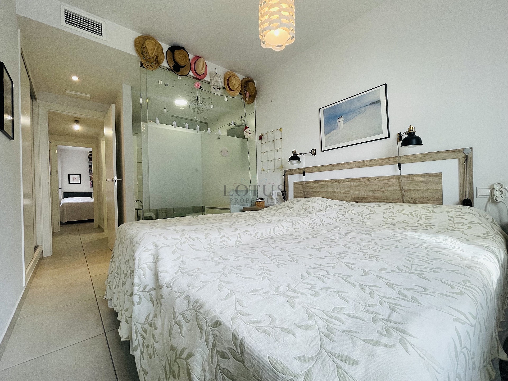 Södervänd markplan  i nyskick i Res. Vistabella - Aguas Nuevas - Lotus Properties