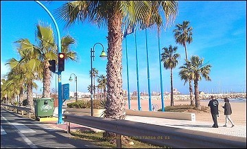 Mysig strandnära markplan i söderläge vid Playa de los Naúfragos - Torrevieja   - Lotus Properties