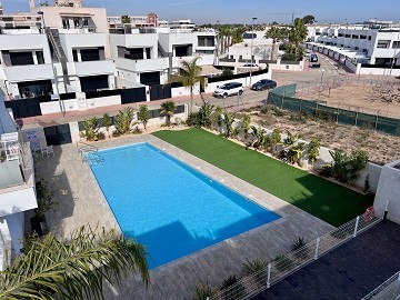 Nyckelfärdig takvåningen i La Piñada Resort  - Lotus Properties