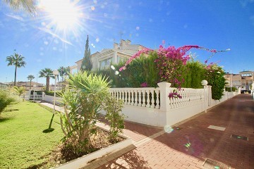 Hörnradhus med 3 sovrum i Zeniamar III - Playa Flamenca - Lotus Properties
