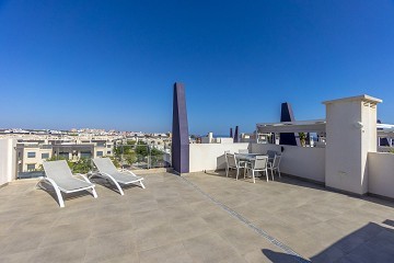 top floor with 3 bed only 400 m to the beach in Mil Palmeras - Lotus Properties