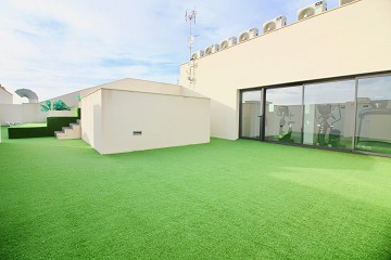 Reduced price with tourist licens & close to beach in Torrevieja - Lotus Properties