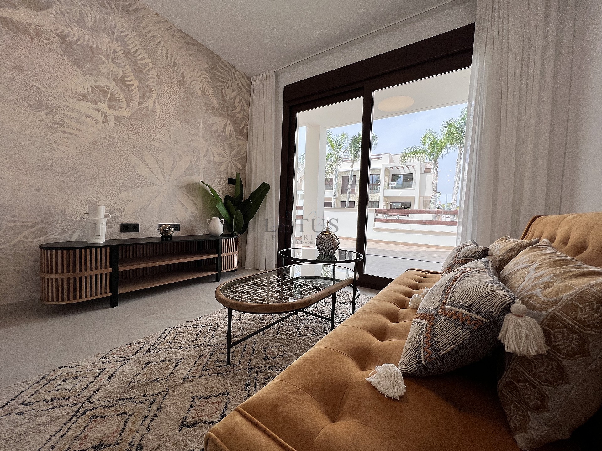 Nya mark & takvåningar i Los Balcones - Lotus Properties