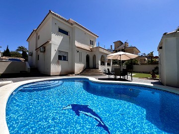 Fantastische villa op 50 meter van het strand van Zenia - Lotus Properties