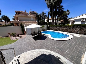 Fantastische villa op 50 meter van het strand van Zenia - Lotus Properties