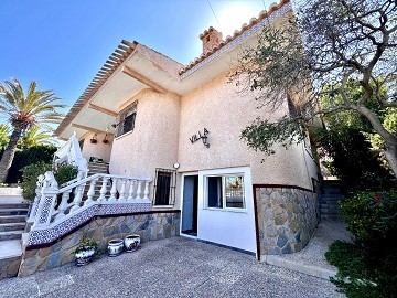 Vacker-villa en Los Balcones, Torrevieja - Lotus Properties