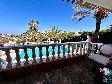 Vacker villa i Los Balcones, Torrevieja - Lotus Properties