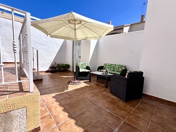 BONITO ADOSADO EN LA FLORIDA - ORIHUELA COSTA - Lotus Properties