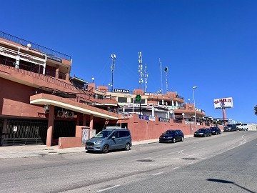 BONITO ADOSADO EN LA FLORIDA - ORIHUELA COSTA - Lotus Properties