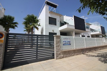 Fantastic, nice and unique townhouse in Pilar de la Horadada - Lotus Properties