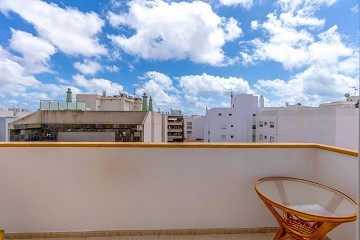 Cozy studio in Central Torrevieja with large balcony - Lotus Properties