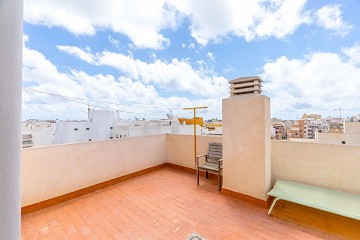 Cozy studio in Central Torrevieja with large balcony - Lotus Properties