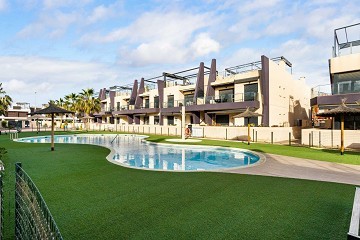 Penthouse in HIGUERICAS COSTA met 3 slaapkamers en 2 badkamers op slechts 250 meter van het strand - Lotus Properties