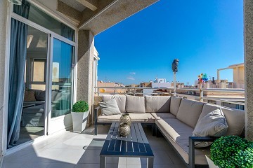 Fantastic penthouse in excellent condition with large terrace only 500 m to Playa Los Locos - Lotus Properties