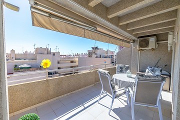 Fantastic penthouse in excellent condition with large terrace only 500 m to Playa Los Locos - Lotus Properties