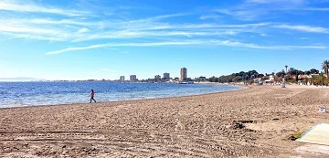 MODERN ENPLANSVILLA MED 3 SOVRUM PÅ GÅNGAVSTÅND TILL STRANDEN - Lotus Properties