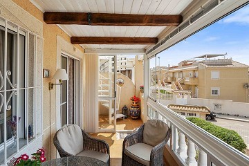 Topfloor in cozy Bravomar 7 with roof terrace and large balcony! - Lotus Properties