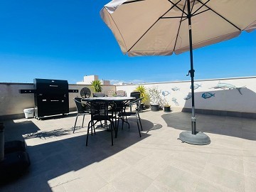 South west facing penthouse with large balcony & private roof terrace in new condition - Central Torrevieja - Lotus Properties