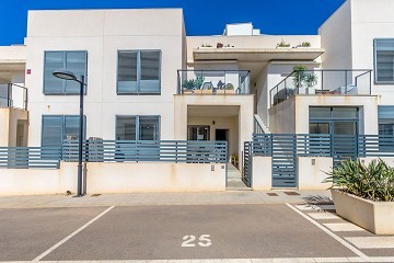 Lovely groundfloor in Res. Breezer in a new condition - Lotus Properties