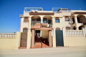 Ático con vistas al mar en Arco Mediterraneo IX - Torrevieja - Lotus Properties